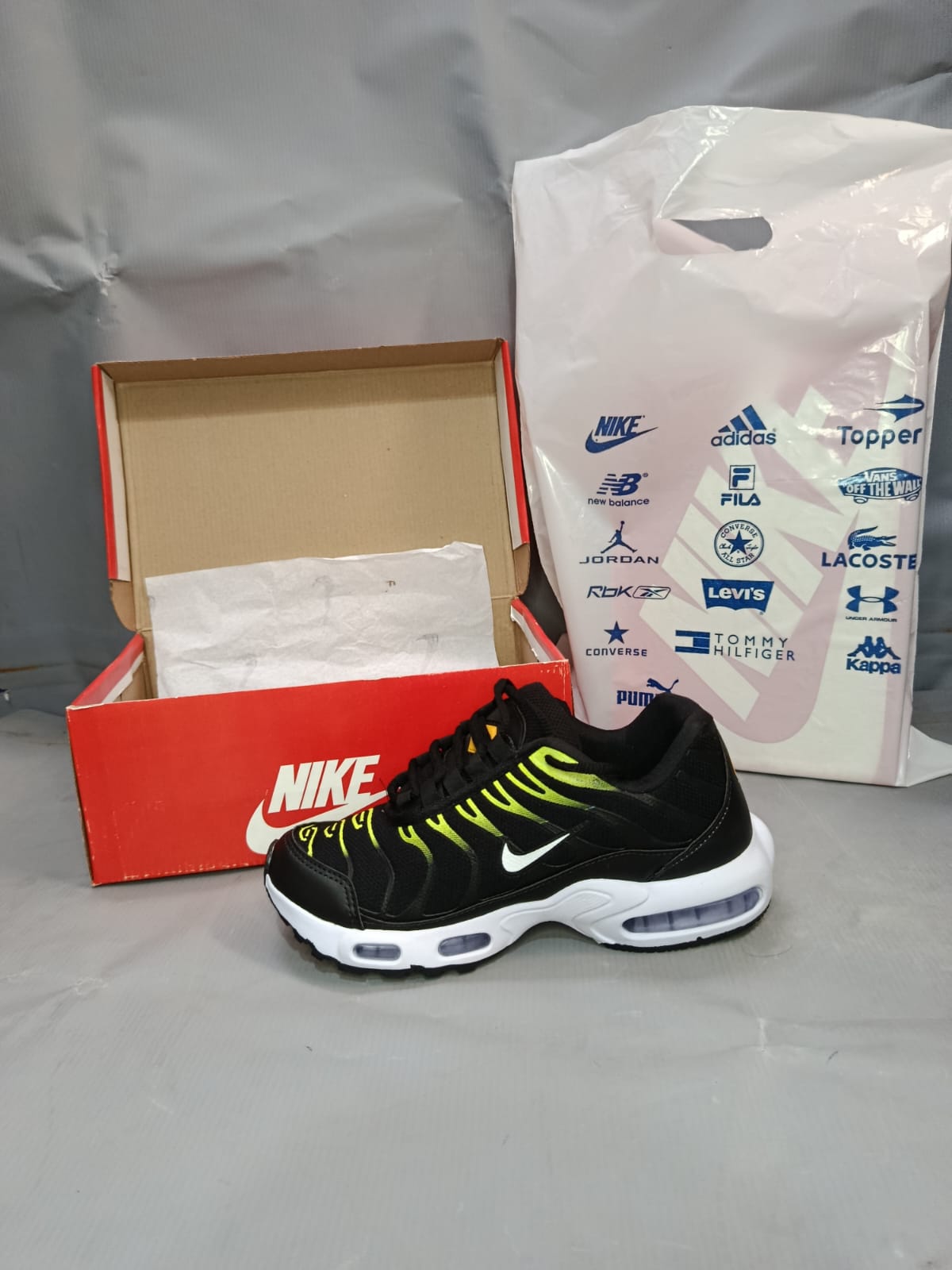 Zapatillas Nike Air Max TN Importadas